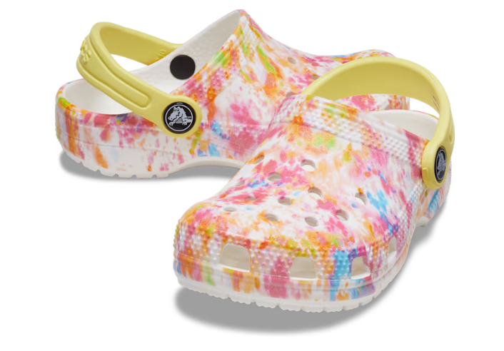 Yellow tie 2025 dye crocs