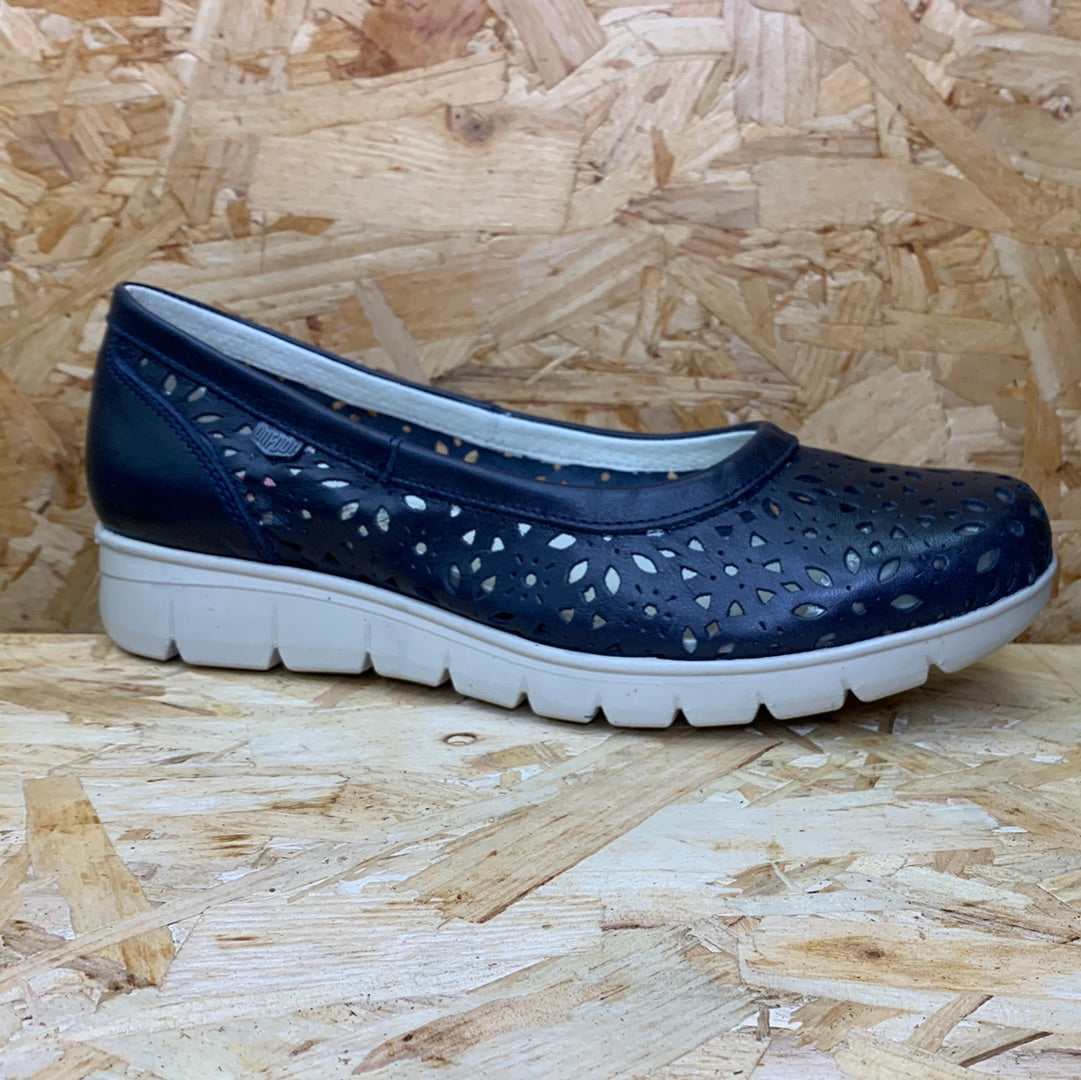 On Foot Womens Leather Shoe - Navy