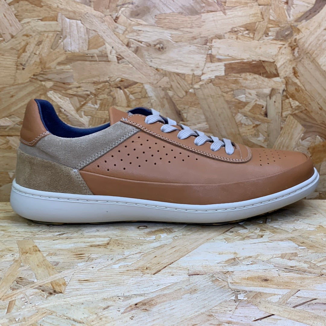 On Foot Mens Leather Trainers - Tan