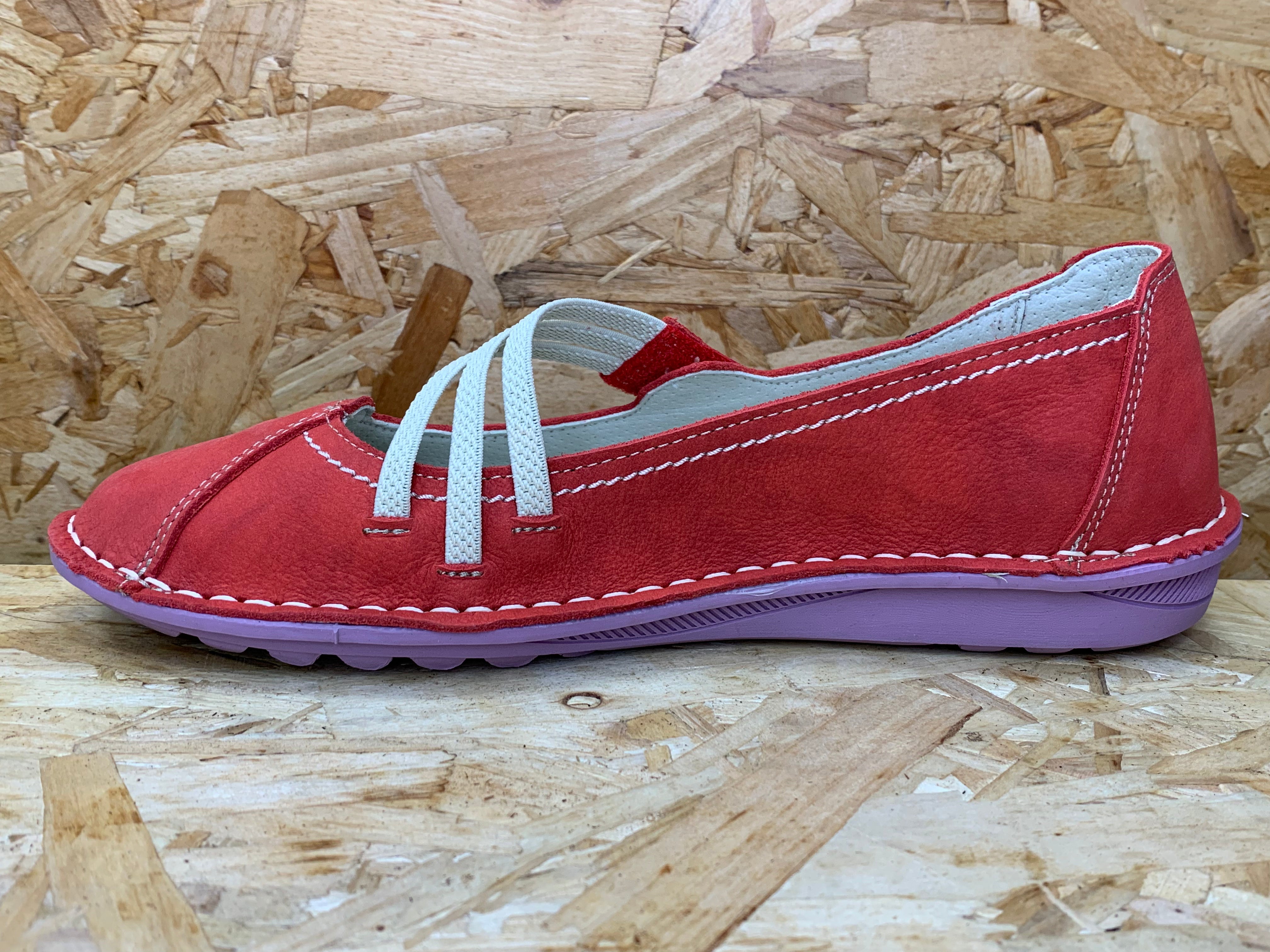 On Foot Womens Leather Flats - Red